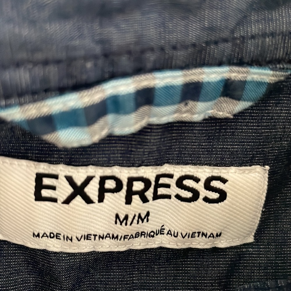 Mens express button down - Picture 3 of 3